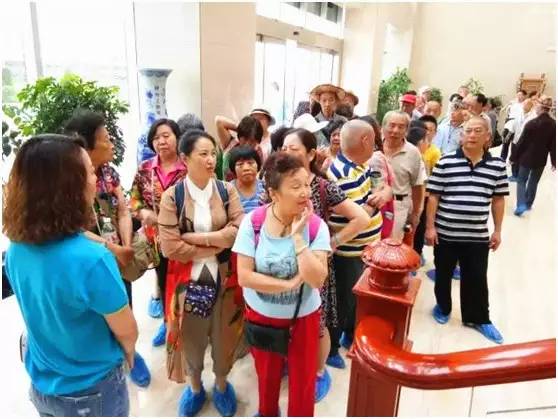 ʨ�ӻ� - ������ɫ��Ϸ����