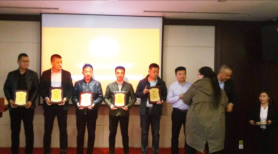 ʨ�ӻ� - ������ɫ��Ϸ����