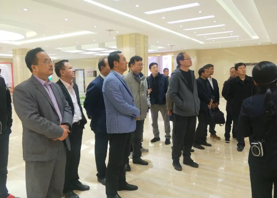 ʨ�ӻ� - ������ɫ��Ϸ����