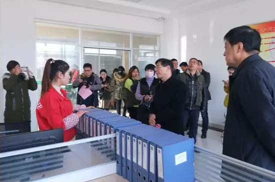 ʨ�ӻ� - ������ɫ��Ϸ����